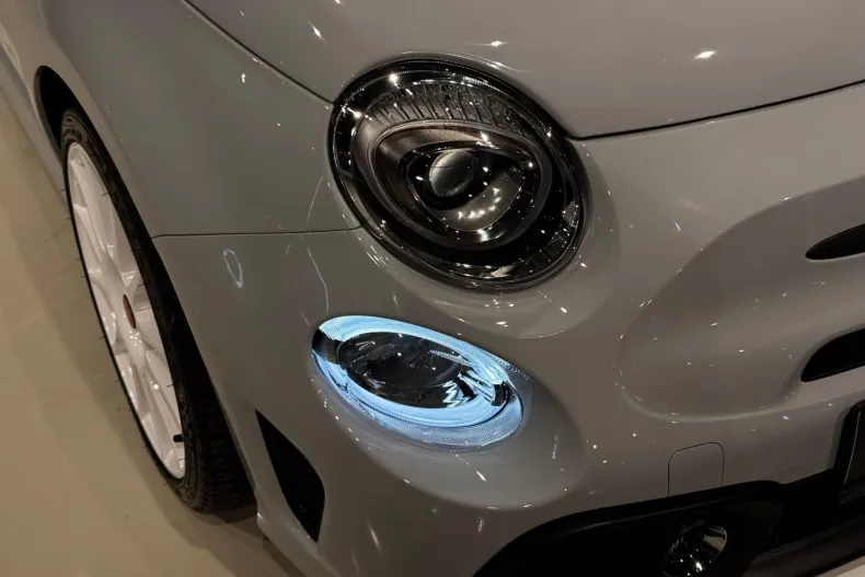 Abarth 695 din 2022 cu 5.300 km - oferta ABA198314 - foto 8