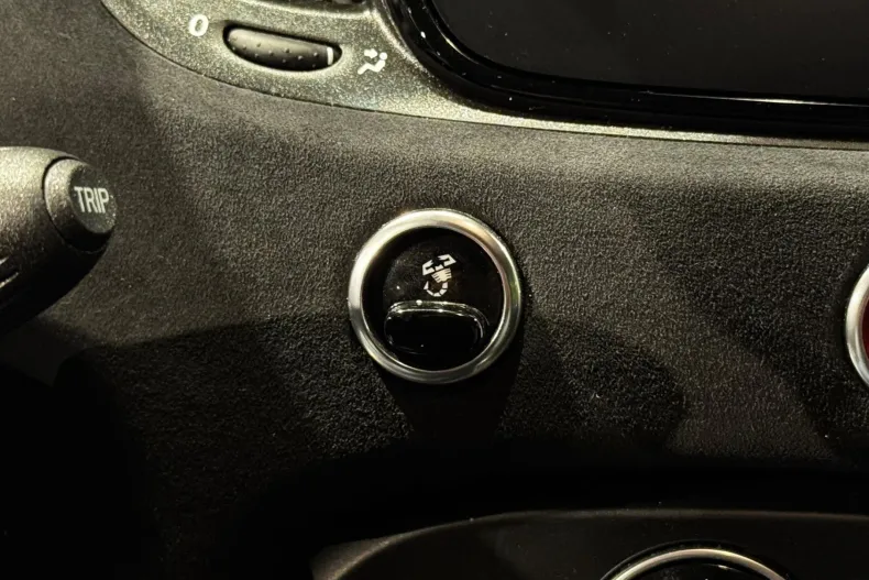 Abarth 695 din 2022 cu 5.300 km - oferta ABA198314 - foto 32