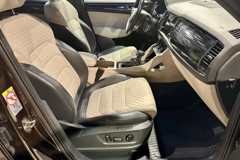 Skoda Kodiaq din 2020 cu 60.300 km - oferta SKO198318 - foto 24