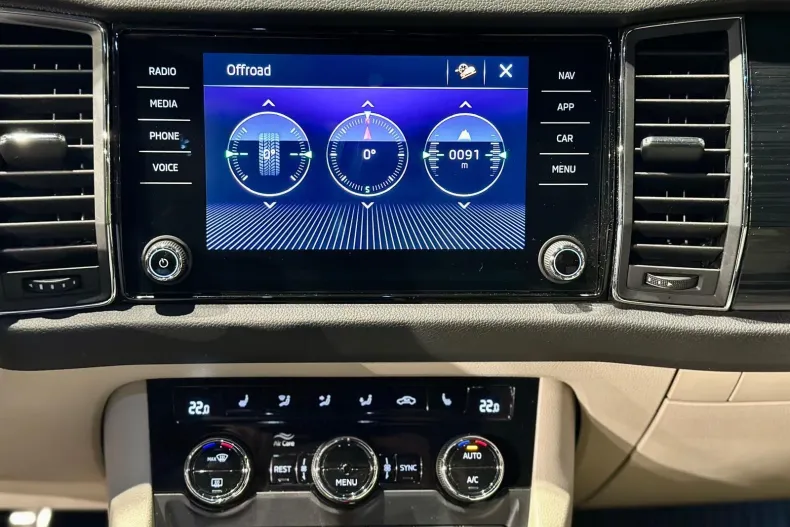 Skoda Kodiaq din 2020 cu 60.300 km - oferta SKO198318 - foto 33