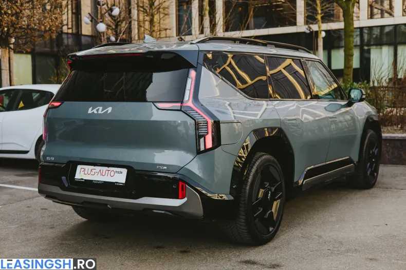 Kia EV9 din 2023 cu 22.764 km - oferta KIA198325 - foto 10