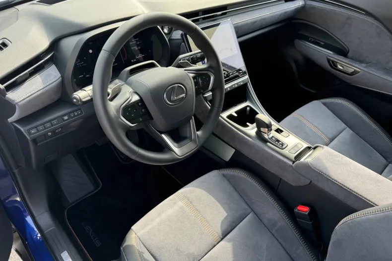 Lexus LBX din 2025 cu 1.200 km - oferta LEX198326 - foto 11