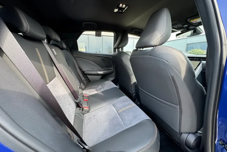 Lexus LBX din 2025 cu 1.200 km - oferta LEX198326 - foto 24