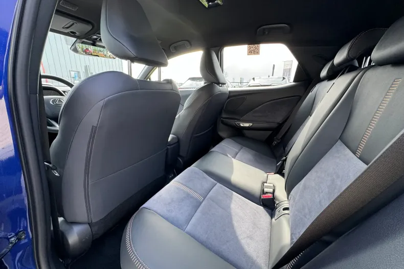 Lexus LBX din 2025 cu 1.200 km - oferta LEX198326 - foto 25