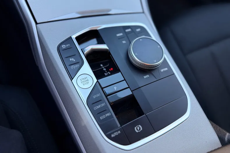 BMW 318i (Seria 3) din 2023 cu 156.000 km - oferta BMW198328 - foto 8