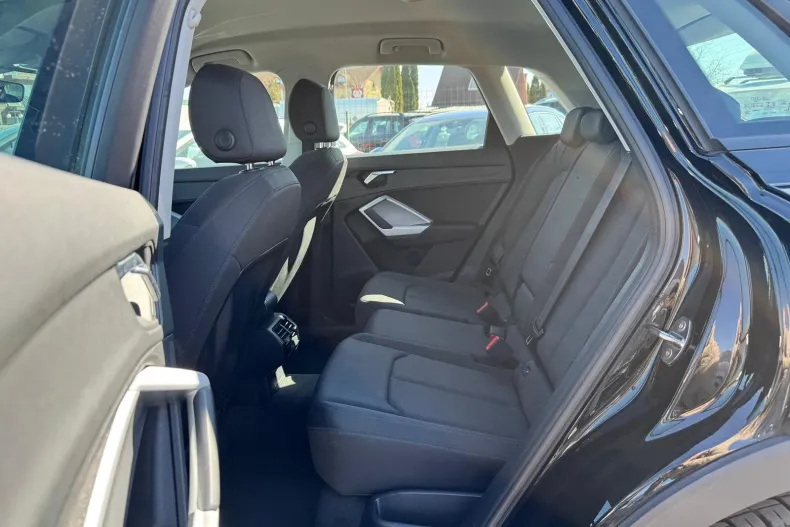 Audi Q3 din 2021 cu 176.500 km - oferta AUD198341 - foto 9