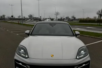 Porsche Cayenne din 2024 - oferta POR198343