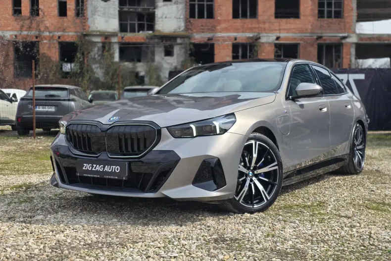 BMW 530e (Seria 5) din 2025 cu 9.443 km - oferta BMW198345 - foto 1