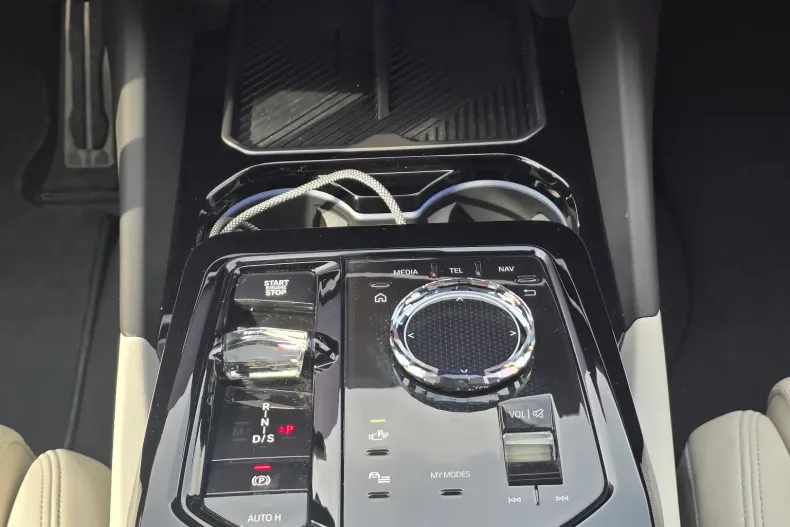 BMW 530e (Seria 5) din 2025 cu 9.443 km - oferta BMW198345 - foto 21