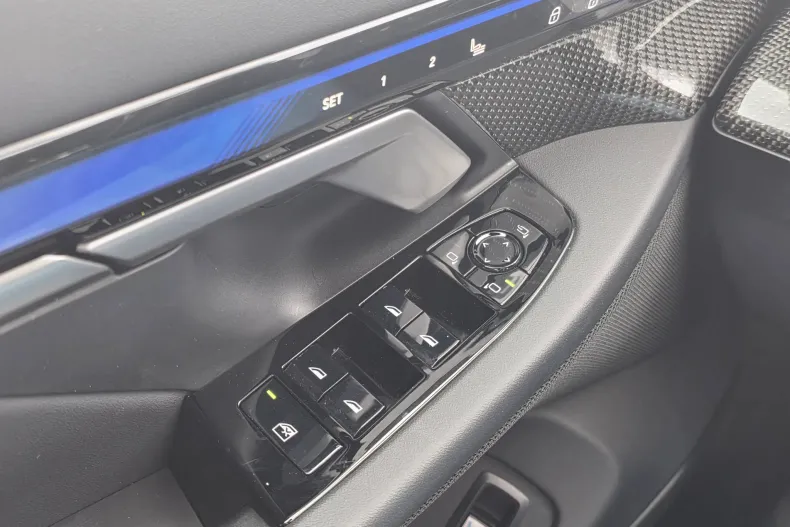 BMW 530e (Seria 5) din 2025 cu 9.443 km - oferta BMW198345 - foto 23