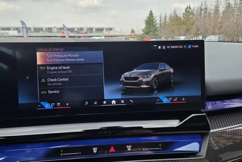 BMW 530e (Seria 5) din 2025 cu 9.443 km - oferta BMW198345 - foto 29