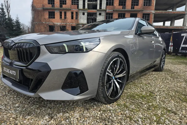 BMW 530e (Seria 5) din 2025 cu 9.443 km - oferta BMW198345 - foto 30