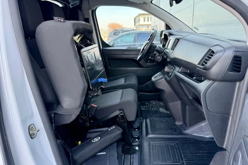 Toyota Proace din 2023 cu 45.940 km - oferta TOY198348 - foto 8