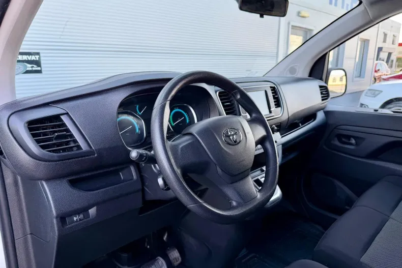 Toyota Proace din 2023 cu 45.940 km - oferta TOY198348 - foto 12