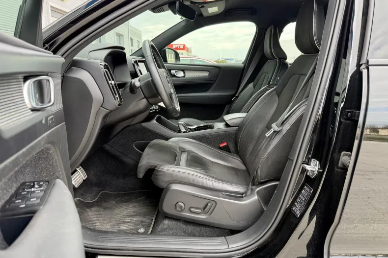 Volvo XC40 din 2021 cu 119.191 km - oferta VOL198349 - foto 5