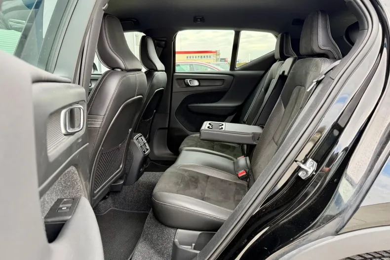 Volvo XC40 din 2021 cu 119.191 km - oferta VOL198349 - foto 6