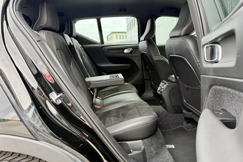 Volvo XC40 din 2021 cu 119.191 km - oferta VOL198349 - foto 8