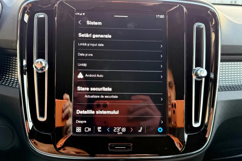 Volvo XC40 din 2021 cu 119.191 km - oferta VOL198349 - foto 27