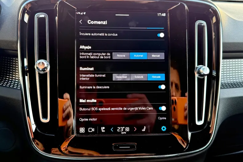 Volvo XC40 din 2021 cu 119.191 km - oferta VOL198349 - foto 31