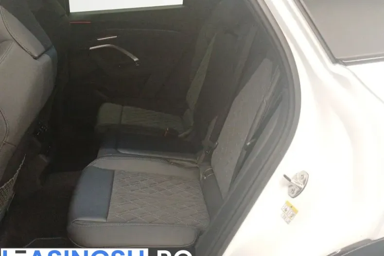 Audi Q5 din 2025 cu 2.026 km - oferta AUD198371 - foto 10