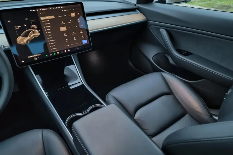 Tesla Model 3 din 2020 cu 109.000 km - oferta TES198378 - foto 6