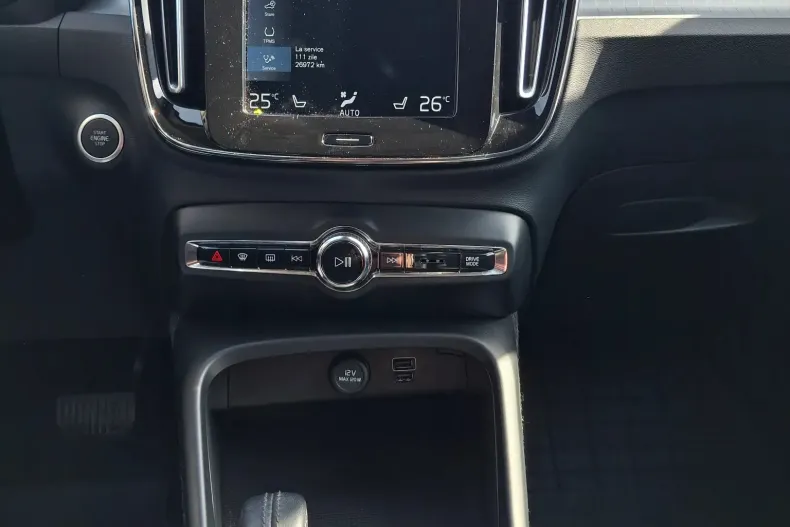 Volvo XC40 din 2020 cu 77.940 km - oferta VOL198382 - foto 22