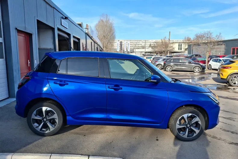 Suzuki Swift din 2024 cu 11.948 km - oferta SUZ198383 - foto 4