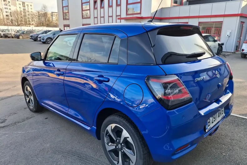 Suzuki Swift din 2024 cu 11.948 km - oferta SUZ198383 - foto 8