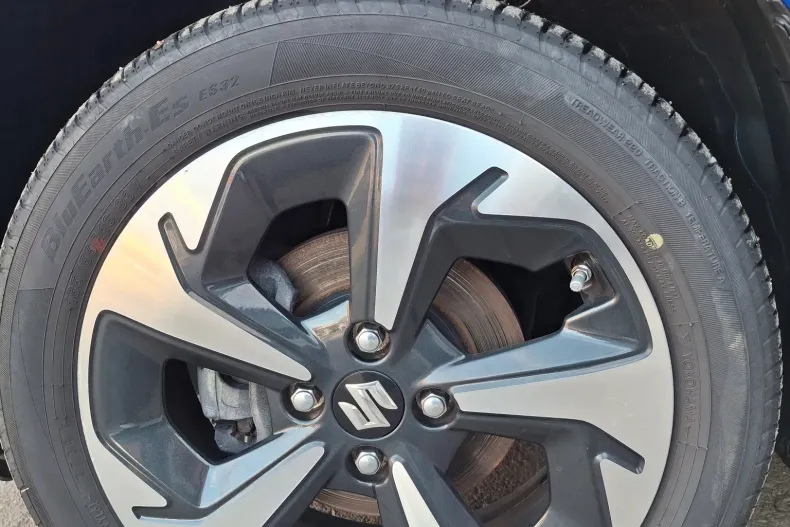 Suzuki Swift din 2024 cu 11.948 km - oferta SUZ198383 - foto 10