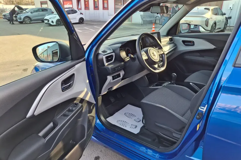 Suzuki Swift din 2024 cu 11.948 km - oferta SUZ198383 - foto 13