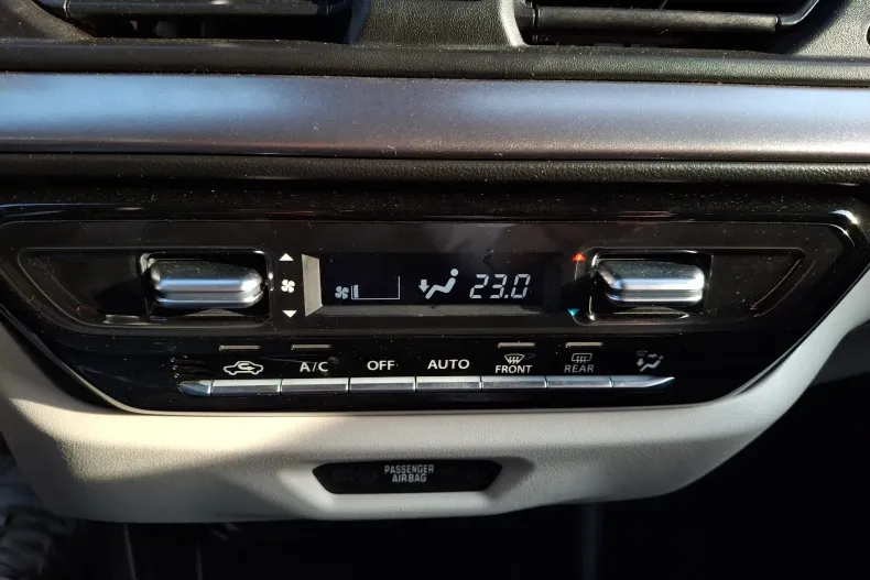 Suzuki Swift din 2024 cu 11.948 km - oferta SUZ198383 - foto 26