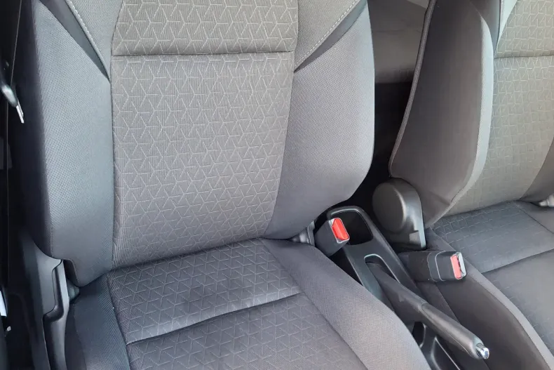 Suzuki Swift din 2024 cu 11.948 km - oferta SUZ198383 - foto 32