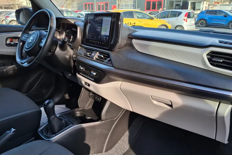 Suzuki Swift din 2024 cu 11.948 km - oferta SUZ198383 - foto 33