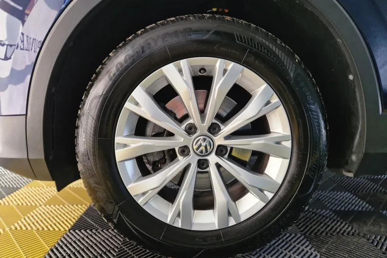 Volkswagen Tiguan din 2020 cu 149.435 km - oferta VOL198386 - foto 17