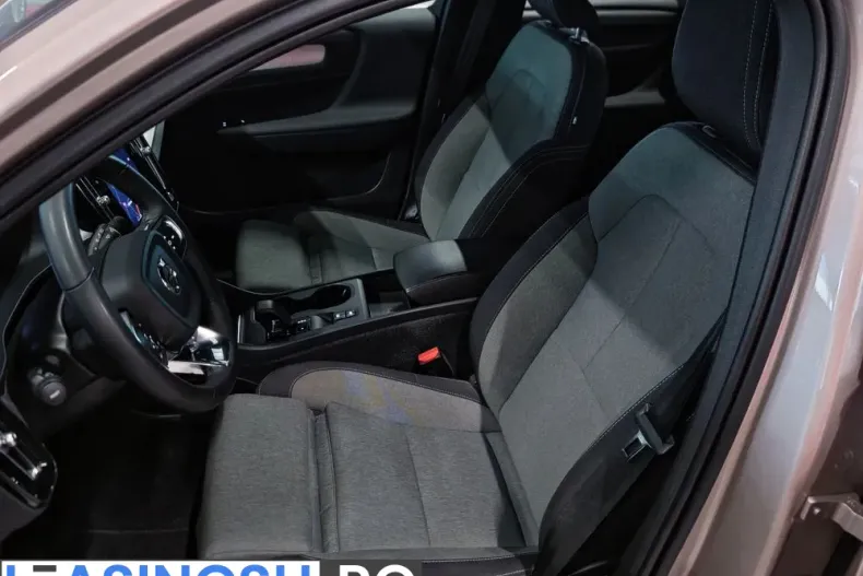 Volvo XC40 din 2022 cu 97.671 km - oferta VOL198390 - foto 7