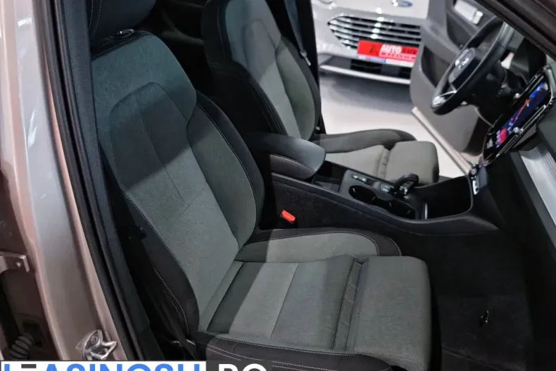 Volvo XC40 din 2022 cu 97.671 km - oferta VOL198390 - foto 8