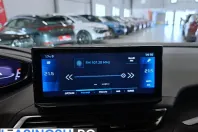 Peugeot 3008 din 2022 cu 72.364 km - oferta PEU198392 - foto 11