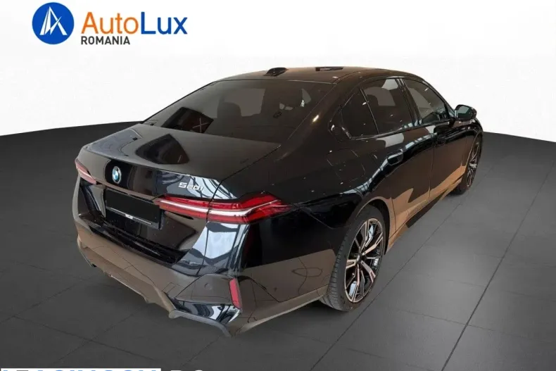 BMW 520i (Seria 5) din 2025 cu 7.976 km - oferta BMW198393 - foto 4