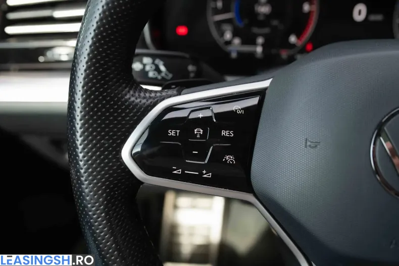 Volkswagen Touareg din 2021 cu 111.362 km - oferta VOL198401 - foto 17