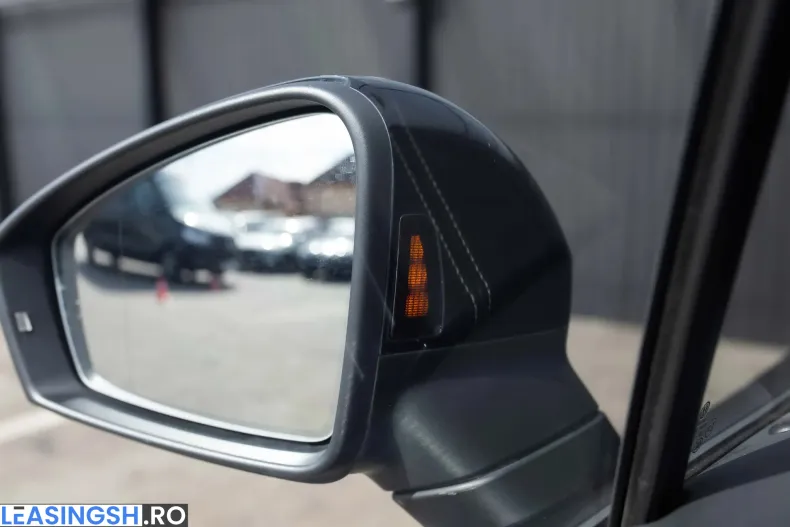 Volkswagen Touareg din 2021 cu 111.362 km - oferta VOL198401 - foto 38