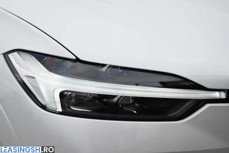 Volvo XC60 din 2021 cu 129.870 km - oferta VOL198404 - foto 11