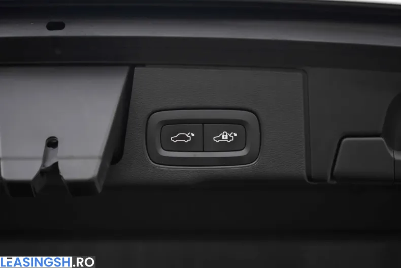 Volvo XC60 din 2021 cu 129.870 km - oferta VOL198404 - foto 13