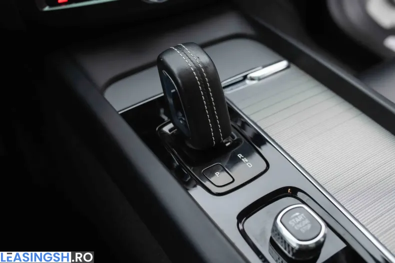 Volvo XC60 din 2021 cu 129.870 km - oferta VOL198404 - foto 37