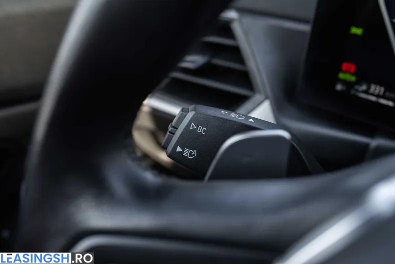 BMW 320e (Seria 3) din 2022 cu 67.239 km - oferta BMW198408 - foto 16