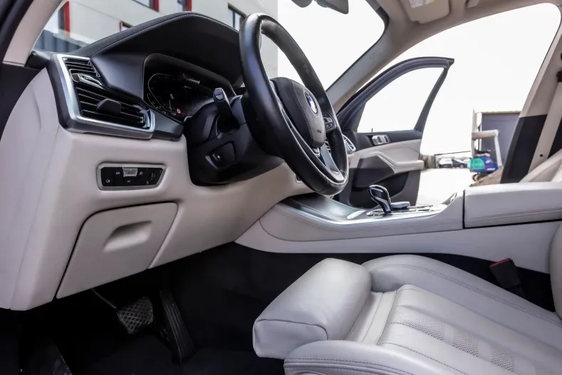 BMW X5 (Seria X) din 2021 cu 112.000 km - oferta BMW198418 - foto 23