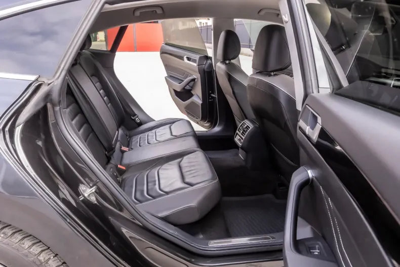 Volkswagen Arteon din 2022 cu 106.000 km - oferta VOL198419 - foto 6