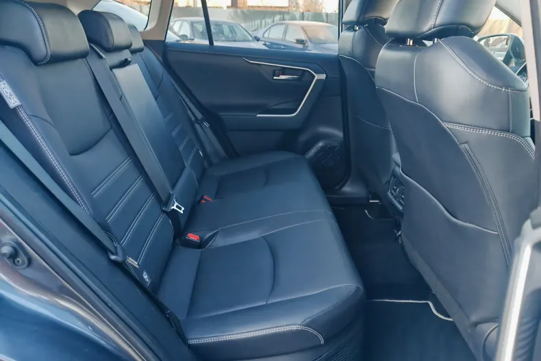 Toyota RAV4 din 2023 cu 123.028 km - oferta TOY198423 - foto 11