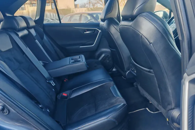 Toyota RAV4 din 2021 cu 170.198 km - oferta TOY198424 - foto 5