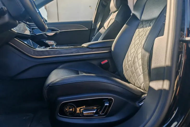 Audi A8 din 2022 cu 146.194 km - oferta AUD198425 - foto 8