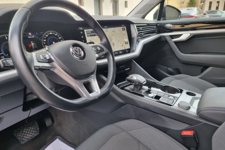 Volkswagen Touareg din 2020 cu 67.730 km - oferta VOL198428 - foto 18